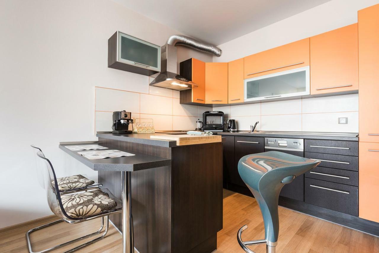 The Sunny Prague Appartment&Garage ภายนอก รูปภาพ